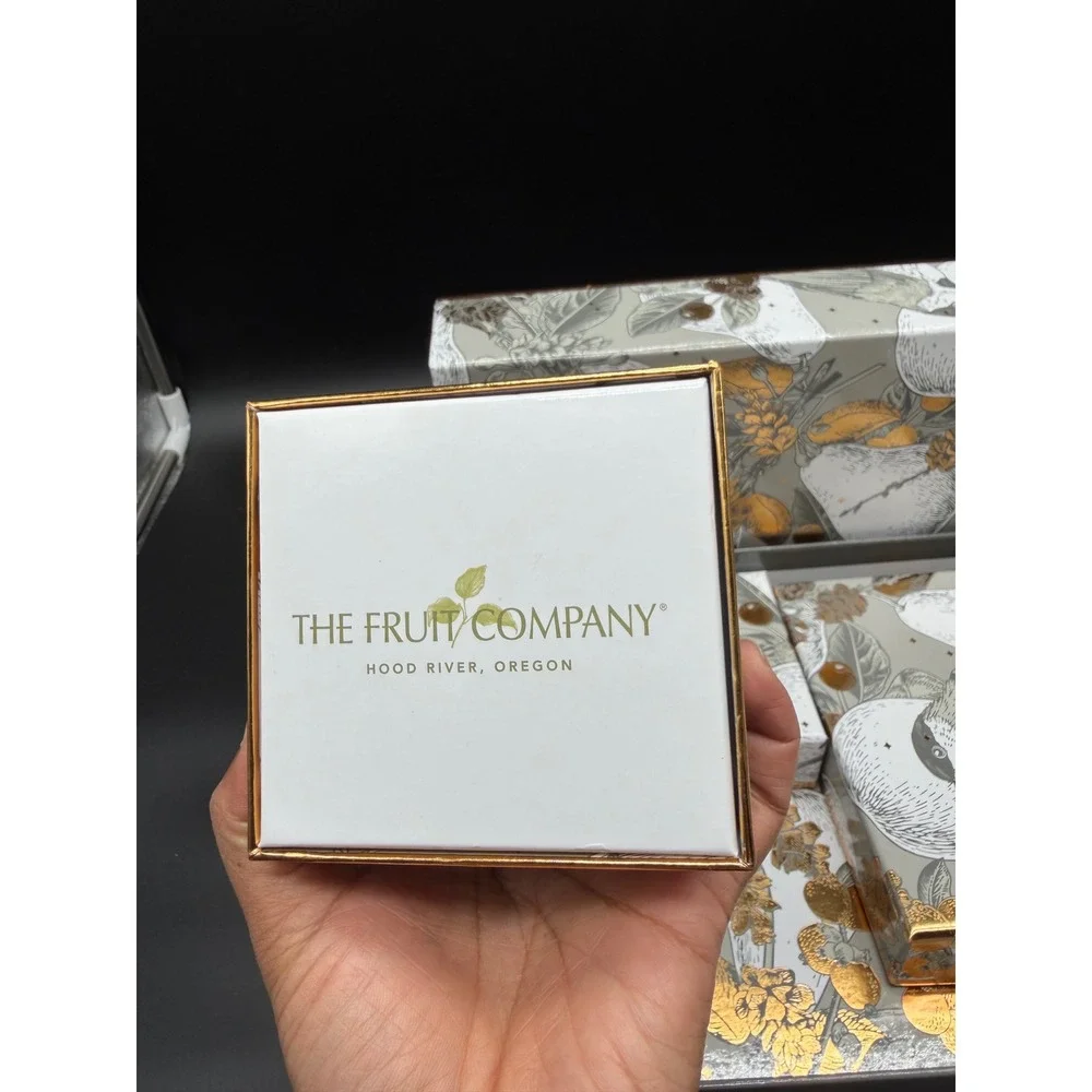 The Fruit Company Chickadee Pear Nesting Gift Boxes Set of 6‎ Gold Foil Holiday
